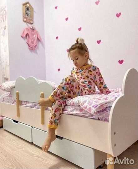 Детская кровать 90х180