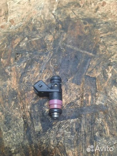 Форсунка Renault Megane универсал 1.6 K4M812 2005