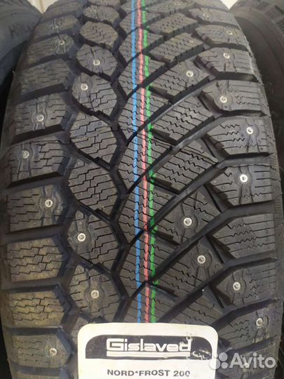 Gislaved Nord Frost 200 SUV 215/65 R16