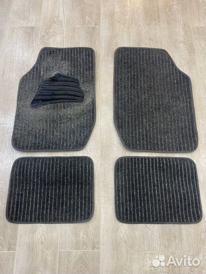 Ковры в салон автомобиля nissan Qashqai