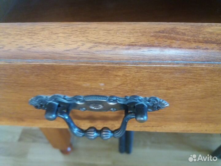 Туалетный столик