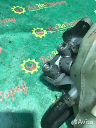 Главный тормозной цилиндр Mitsubishi Lancer 10