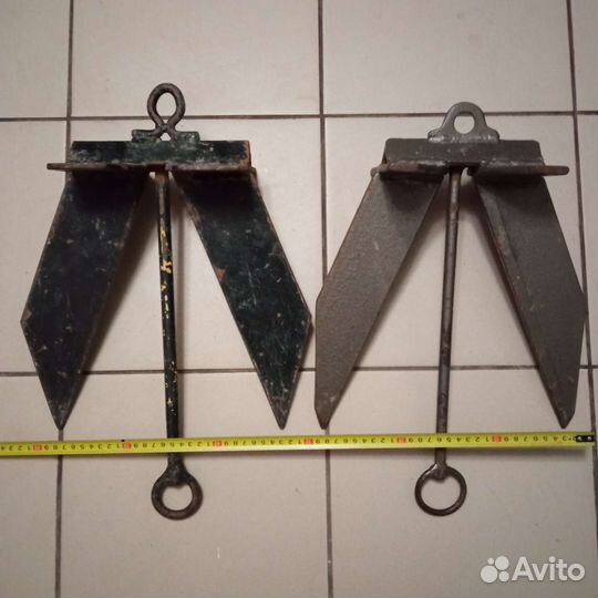 Якорь для лодки