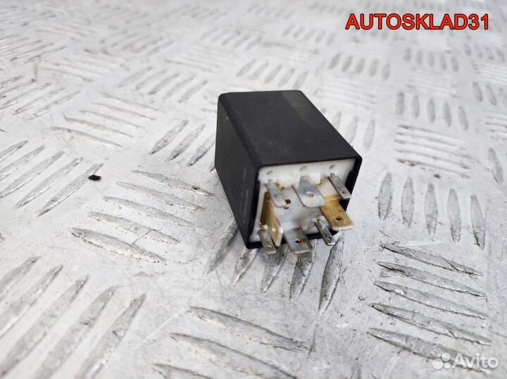 Реле топливного насоса VW Sharan 6N0906383