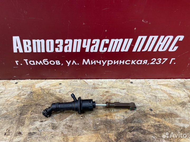 Главный цилиндр сцепления Renault Logan