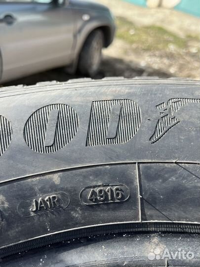 Goodyear EfficientGrip 285/65 R18