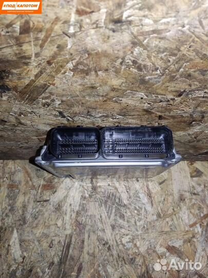 Блок управления двигателем Volkswagen 03C906027CT