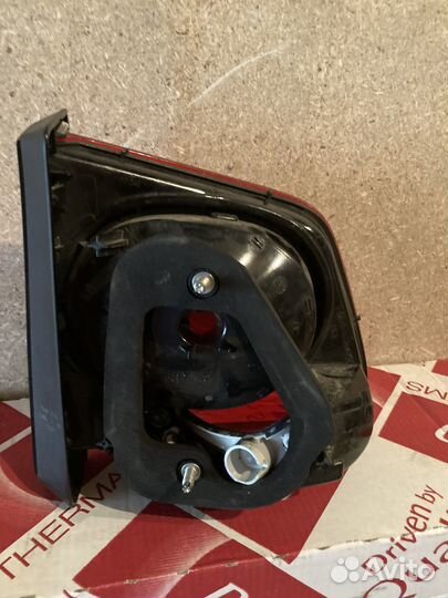 Фара задняя в крышку багажника Фольцваген Тигуан