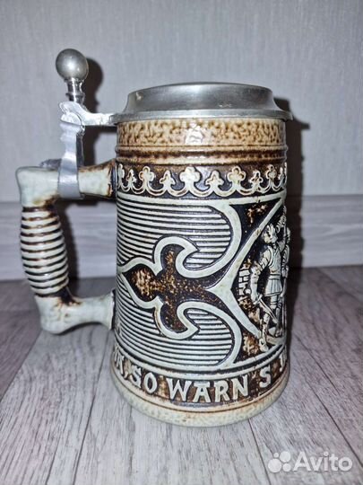 Пивная кружка с крышкой