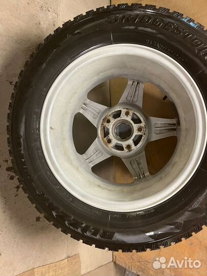 Bridgestone Blizzak WS-60 215/65 R16 98S