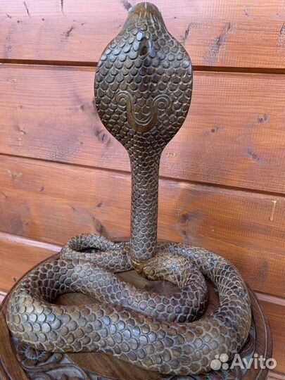 Статуэтка Кобра, красное дерево, Индия