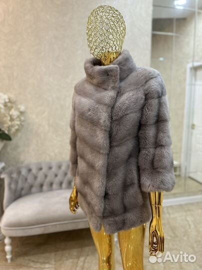 Шуба норковая в цвете белый пепел 42-44р