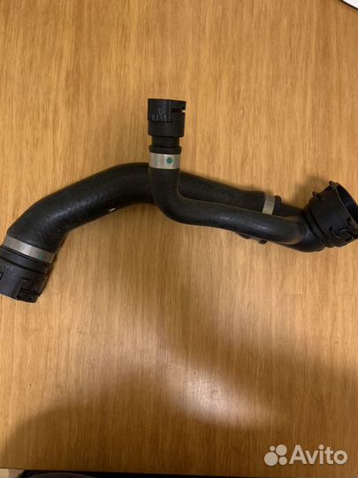 Патрубок радиатора BMW 5 (Е39) и 7 (Е38)