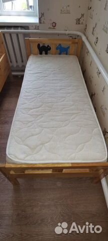 Детская кровать с матрасом