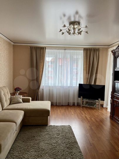 2-к. квартира, 79 м², 9/9 эт.