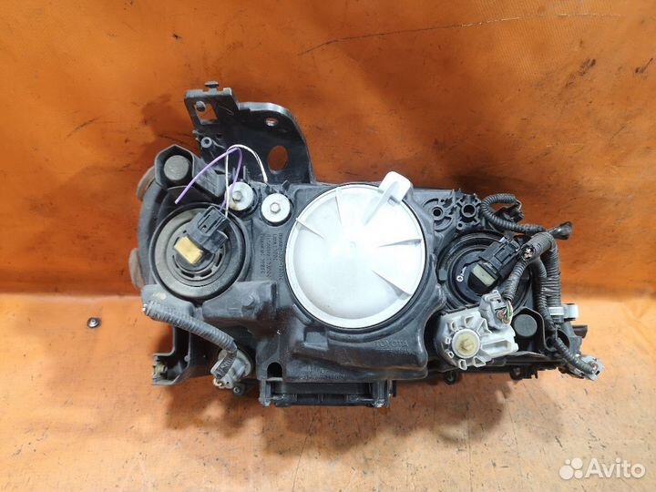 Фара левая Toyota Mark X GRX121 ксенон