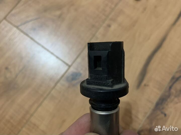 Датчик положения коленвала volvo