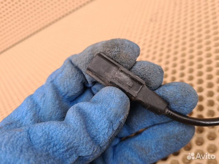 Датчик abs передний Infiniti M Q70 Y51