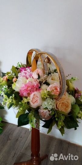 Свадебные украшения на машину