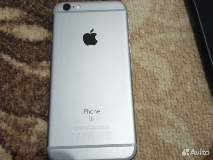 iPhone 6S, 64 ГБ