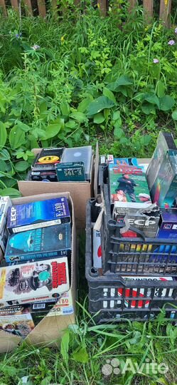 Видео кассеты с фильмами, мультфильмы