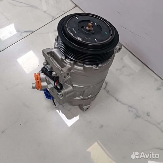 Компрессор кондиционера Mercedes-Benz