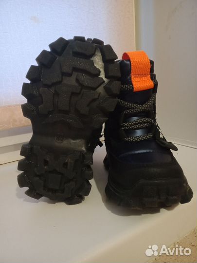 Ботинки зимние детские 23