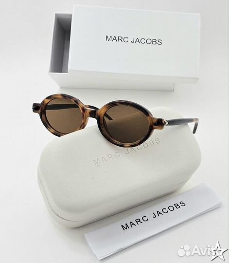 Солнцезащитные очки Marc Jacobs