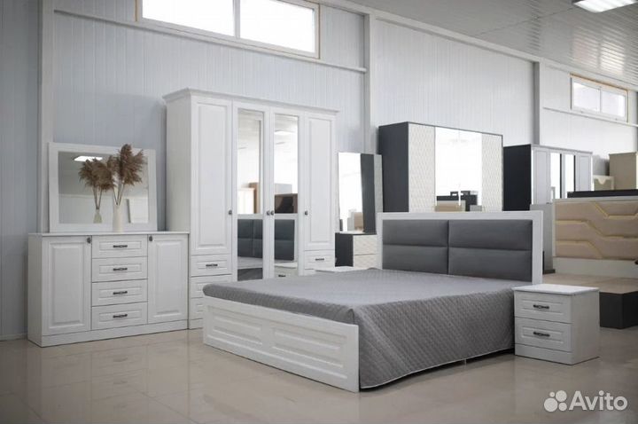 Спальный гарнитур. Спальня модульная «Габриэлла»