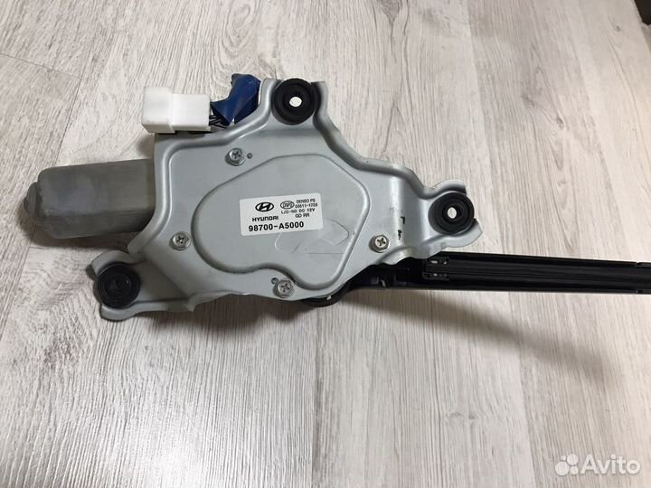 Мотор стеклоочистителя Hyundai i30