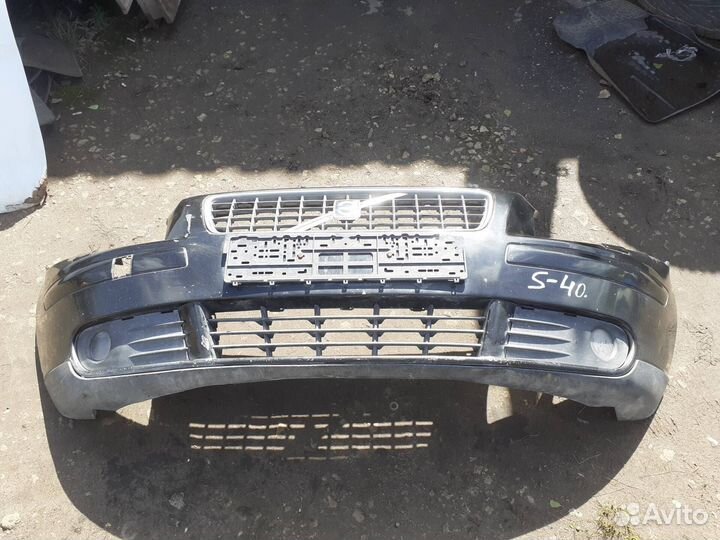Бампер передний Volvo S40