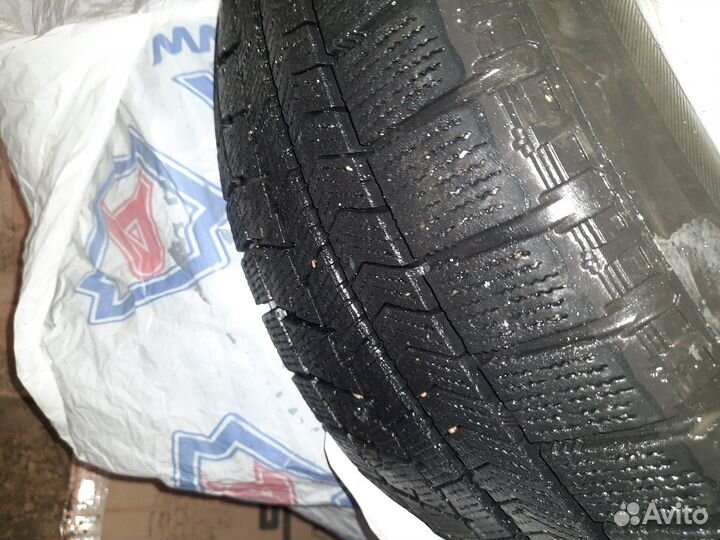 Bridgestone Blizzak VRX 205/55 R16 91S