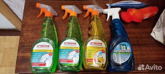 Средство для чистки и мытья окон и зеркал