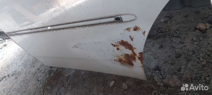 Дверь задняя левая на Nissan Skyline