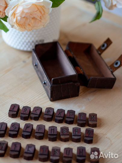 Скандинавские Руны Кожаные