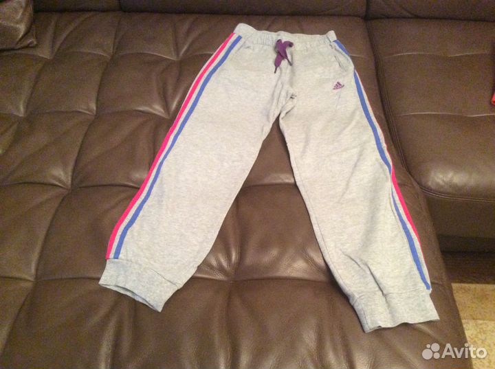 Спортивные брюки фирмы Адидас