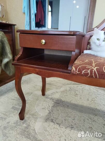 Банкетка в прихожую с ящиком 