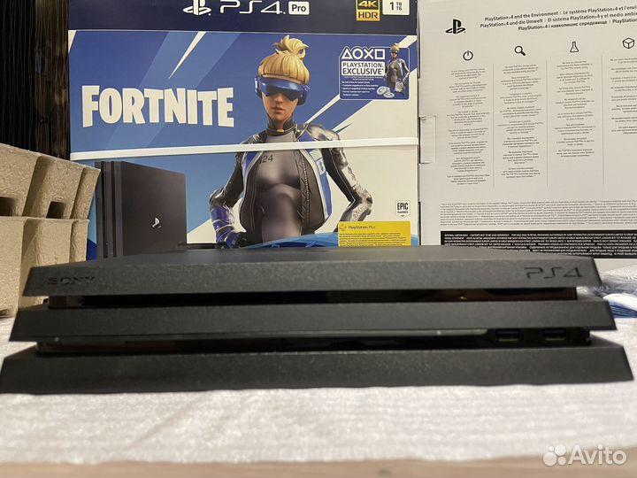 Sony Playstation 4 pro 1tb+2гем+300 игр топ