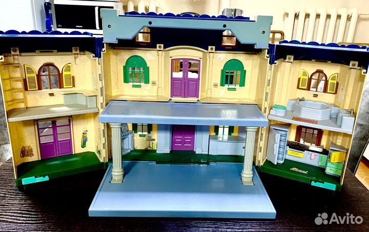 Домик кукольный