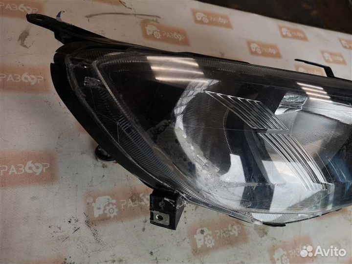Фара передняя правая Лада Гранта