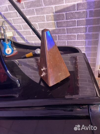 Метроном механический