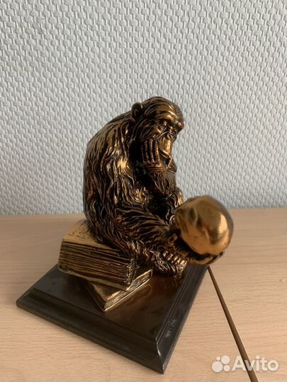 Бронзовая статуэтка