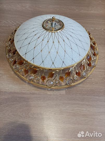 Светильник потолочный