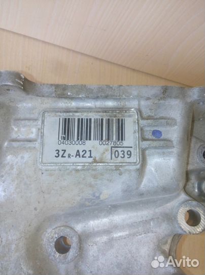 Крышка грм Toyota Rav 4 2.0 2016 год 3zrfe