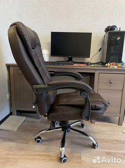 Компьютерное игровое кресло геймерское с массажем