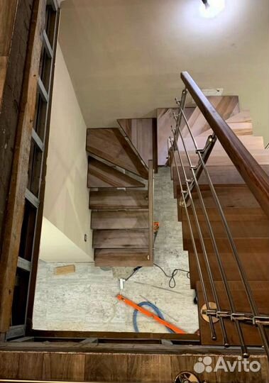 Лестницы г-образные под ключ