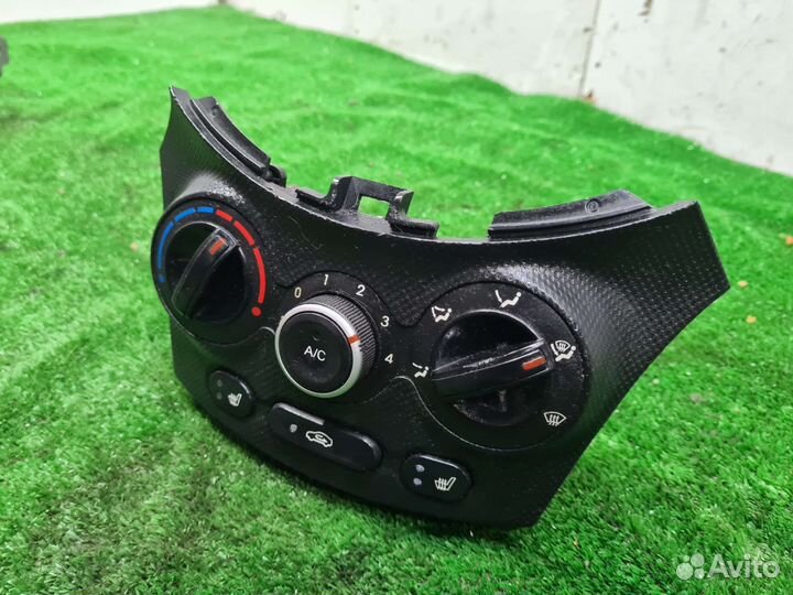 Блок управления печки Hyundai Solaris 1