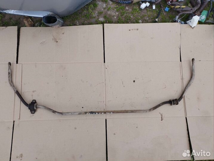 Задний стабилизатор Honda Accord 7