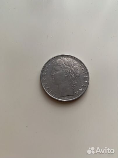 Монета италии 100 лир