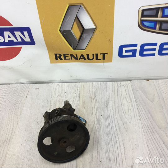 Насос гур гидроусилителя руля Renault duster